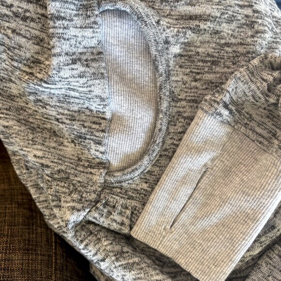 Athleta Gray Hooded Sweatshirt Pullover – Thumbholes & Kangaroo Pocket, Size M - Picture 6 of 10